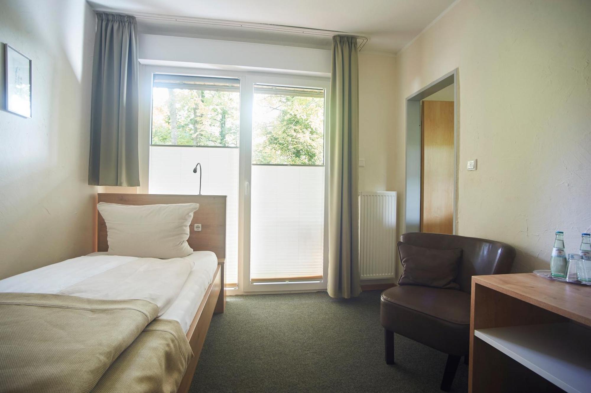 Hotel Restaurant Waldschloesschen Lienen ภายนอก รูปภาพ