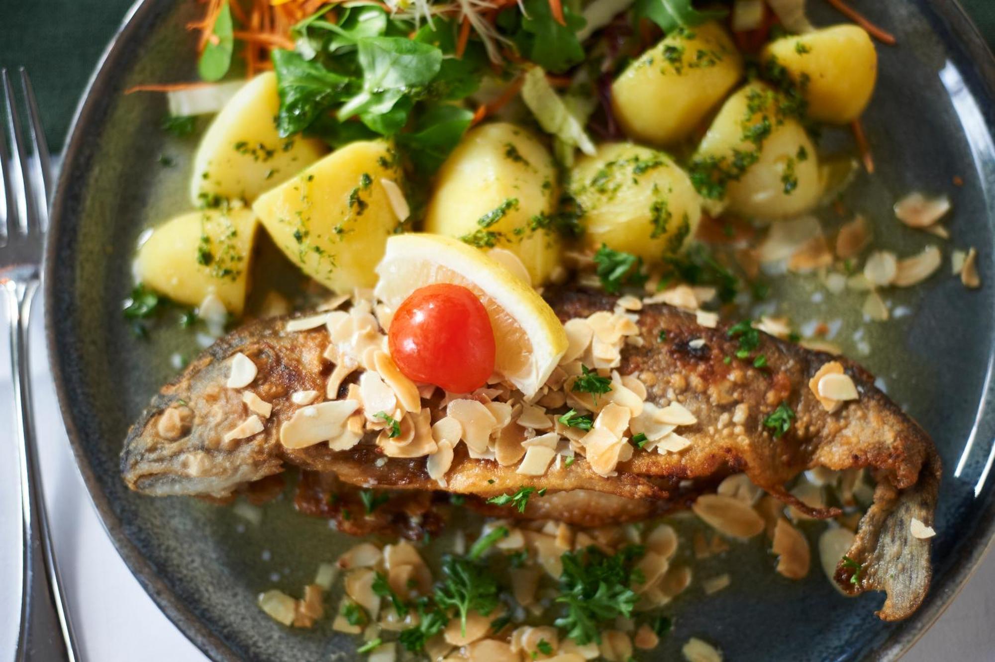 Hotel Restaurant Waldschloesschen Lienen ภายนอก รูปภาพ